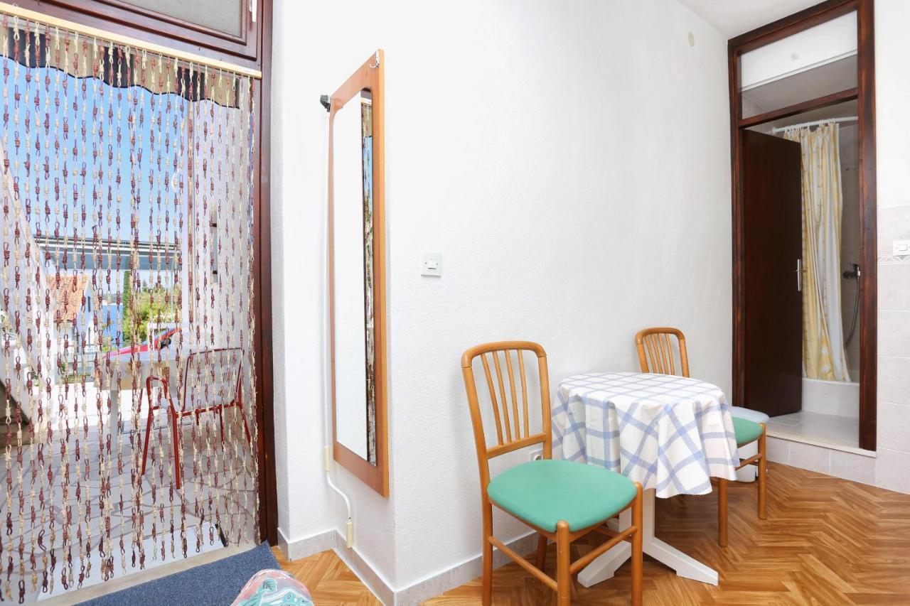 Family Friendly Seaside Apartments Razanj, Rogoznica - 10373 외부 사진