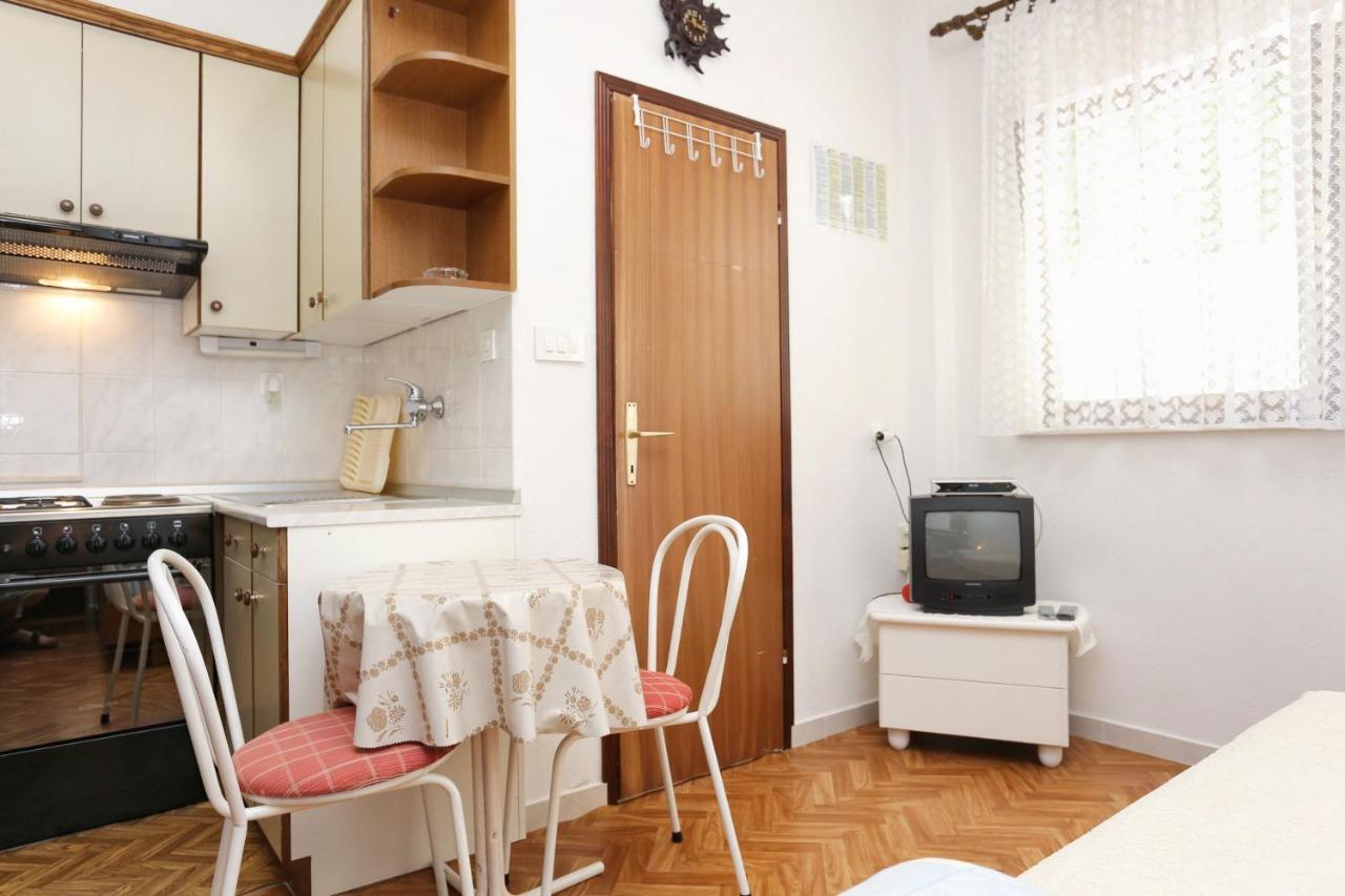 Family Friendly Seaside Apartments Razanj, Rogoznica - 10373 외부 사진