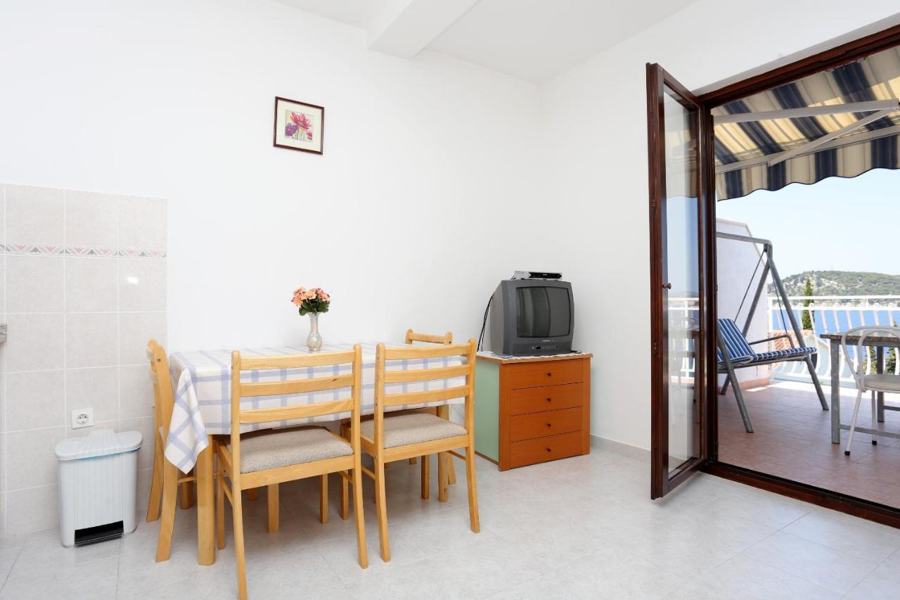 Family Friendly Seaside Apartments Razanj, Rogoznica - 10373 외부 사진
