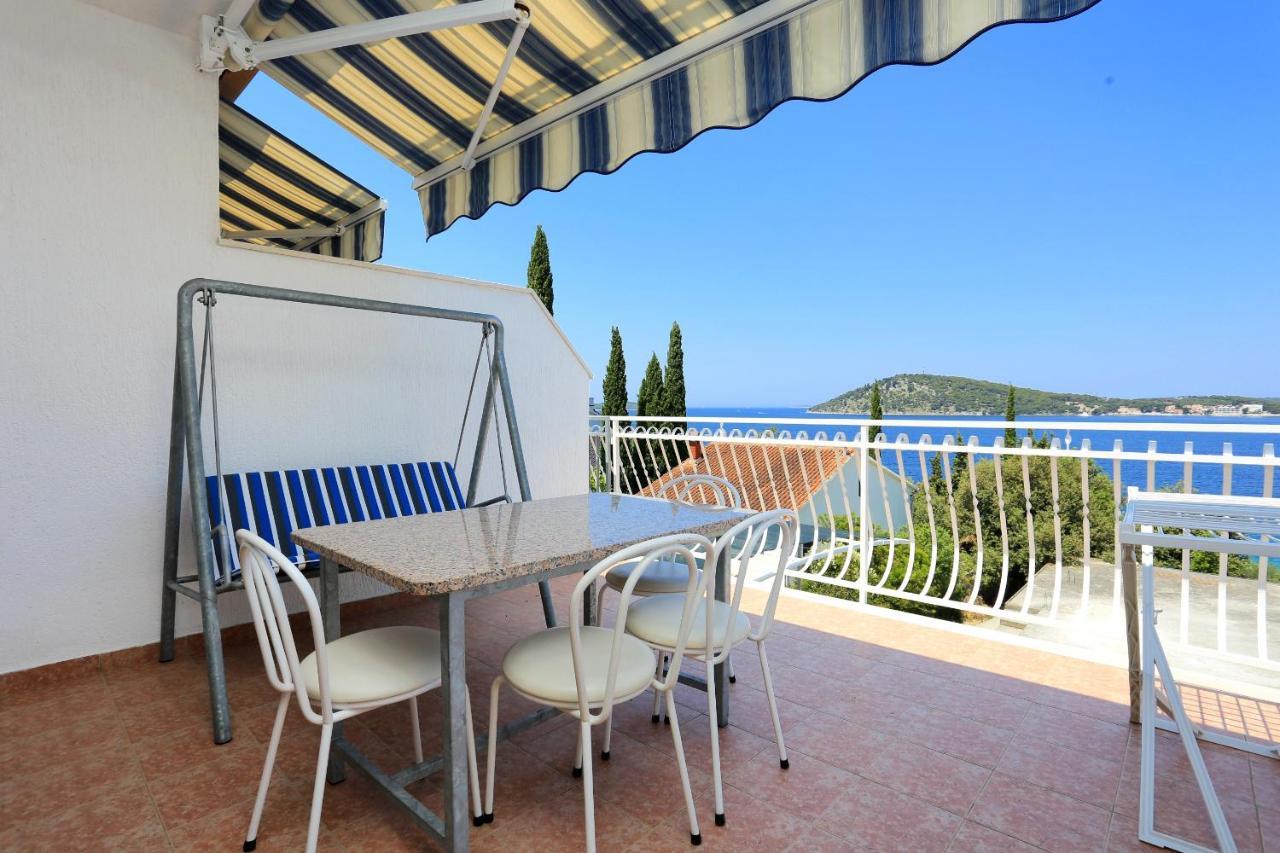 Family Friendly Seaside Apartments Razanj, Rogoznica - 10373 외부 사진