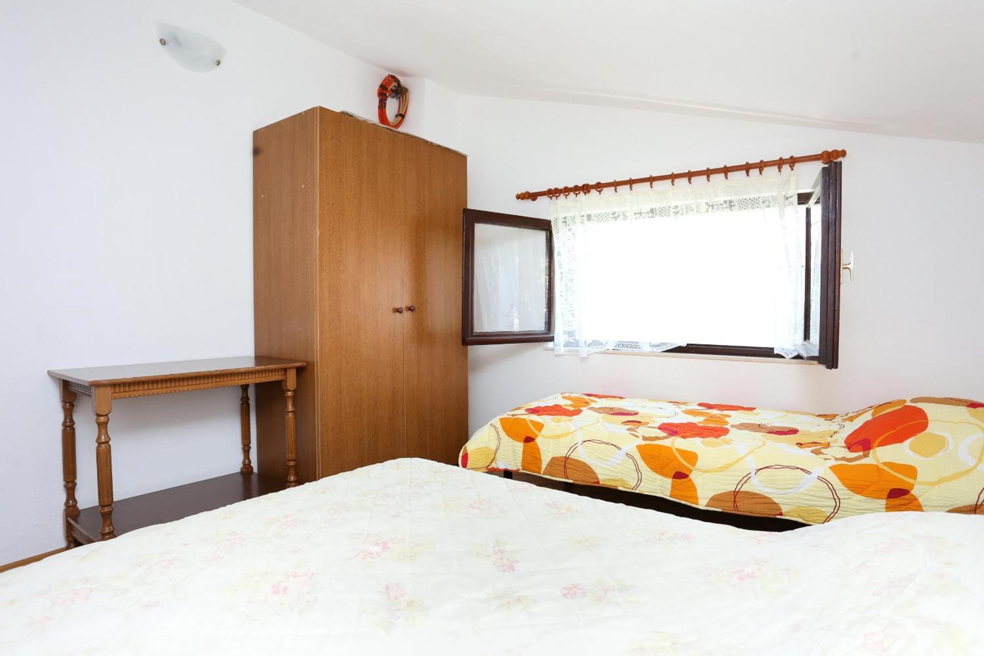 Family Friendly Seaside Apartments Razanj, Rogoznica - 10373 객실 사진